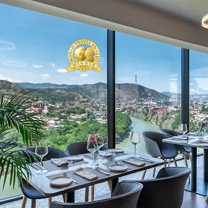 Golden Tulip Design טביליסי
